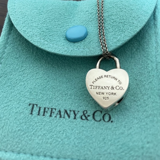 Tiffany & Co.(ティファニー)のティファニー　ハート南京錠　ネックレス　シルバー925 レディースのアクセサリー(ネックレス)の商品写真