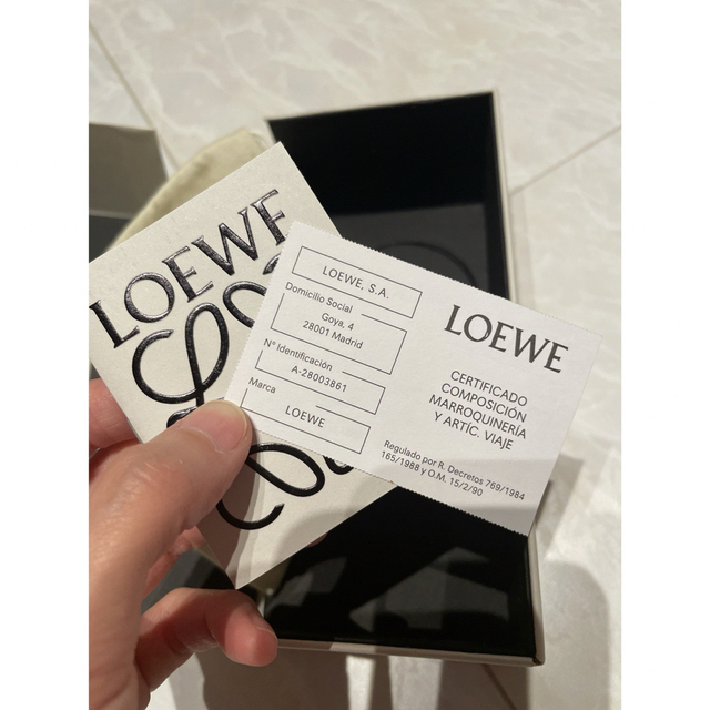 LOEWE(ロエベ)の999様専用　ロエベ　レザーブレスレット  スラップブレスレット スモール レディースのアクセサリー(ブレスレット/バングル)の商品写真