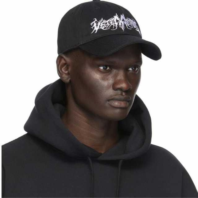 VETEMENTS(ヴェトモン)のvetements metal logo cap メンズの帽子(キャップ)の商品写真