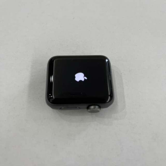 Apple Watch(アップルウォッチ)のApple Watch 3 38mm スペースグレイ　ジャンク品 メンズの時計(腕時計(デジタル))の商品写真