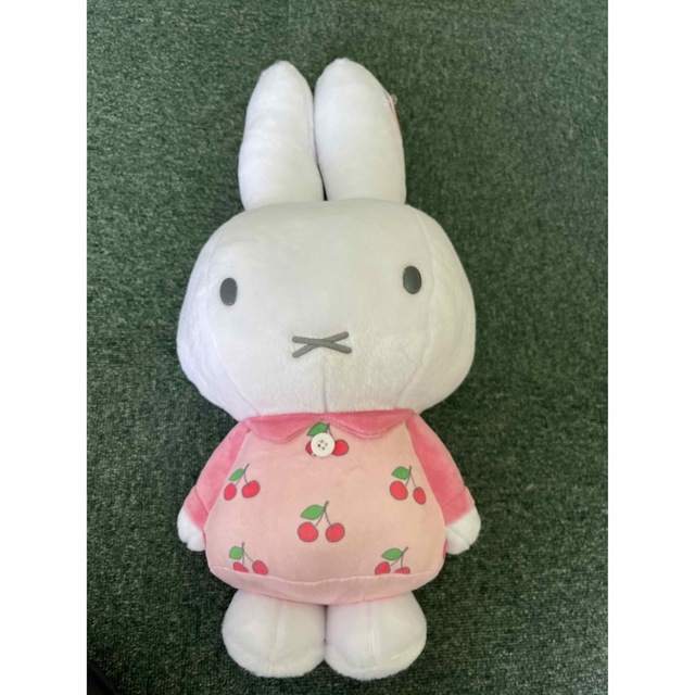 ミッフィー ぬいぐるみ エンタメ/ホビーのおもちゃ/ぬいぐるみ(ぬいぐるみ)の商品写真