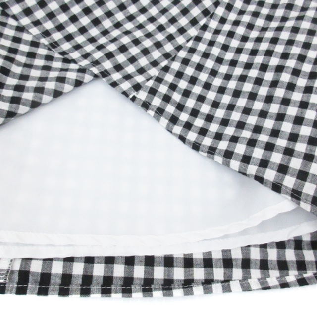UNTITLED(アンタイトル)のアンタイトル フレアスカート ミモレ丈 ギンガムチェック柄 リネン混 2 白 黒 レディースのスカート(ひざ丈スカート)の商品写真