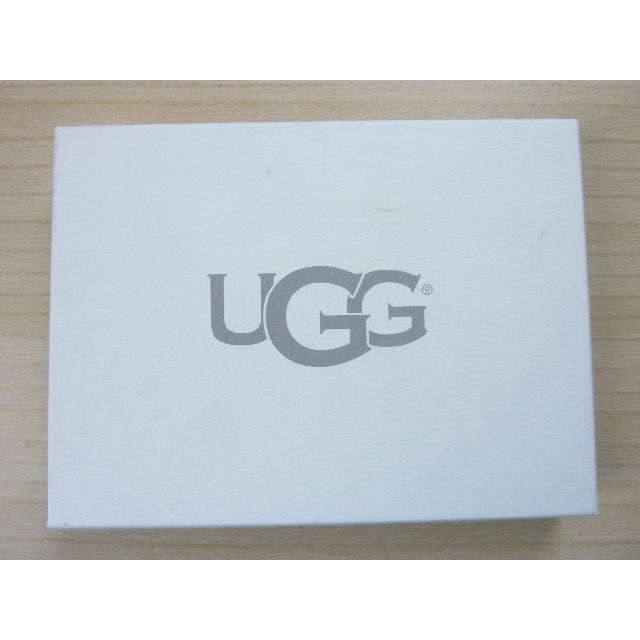 UGG(アグ)のnaa様専用　UGG　キーホルダー コインケース レディースのファッション小物(コインケース)の商品写真