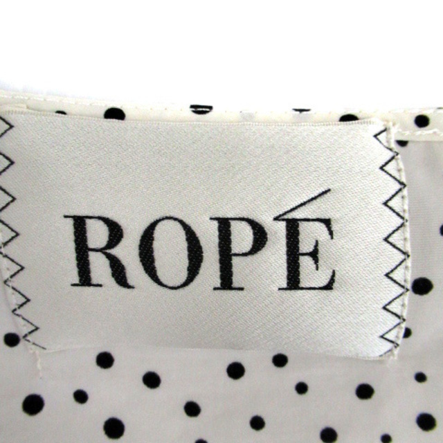 ROPE’(ロペ)のロペ ROPE シャツ ブラウス ドット柄 フリル リボン M オフホワイト レディースのトップス(シャツ/ブラウス(半袖/袖なし))の商品写真