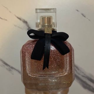 イヴサンローラン(Yves Saint Laurent)の【ミニ香水付き】モンパリ　イヴ・サンローラン　香水(香水(女性用))