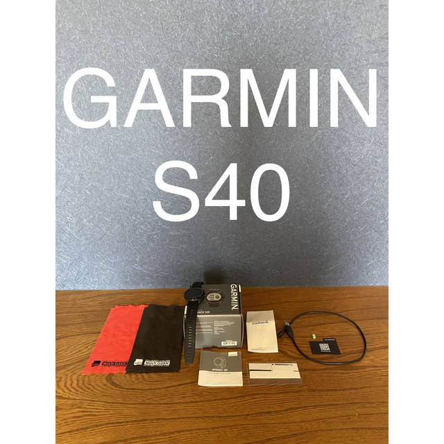 GARMIN(ガーミン)のGARMIN アプローチ S40 ブラック 付属品一式 スポーツ/アウトドアのゴルフ(その他)の商品写真