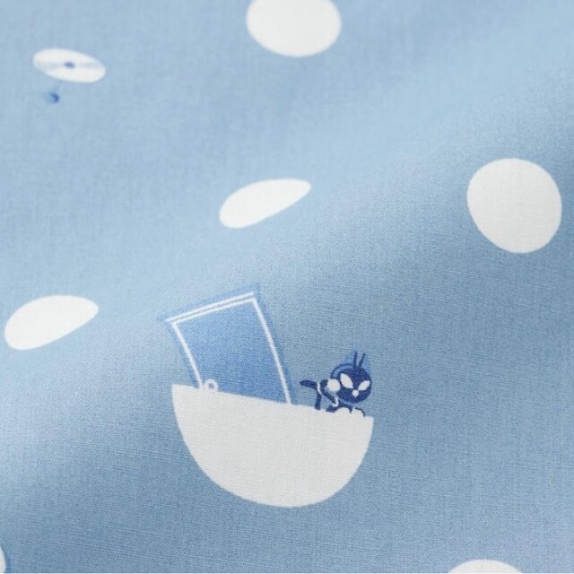 GU(ジーユー)の新品☆L/ドラえもんパジャマ(半袖&ロングパンツ)ライトブルー☆GU レディースのルームウェア/パジャマ(パジャマ)の商品写真
