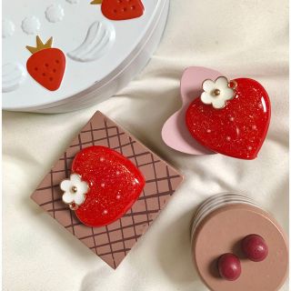 new ⁑ 金箔ストロベリー 🍓(ヘアアクセサリー)