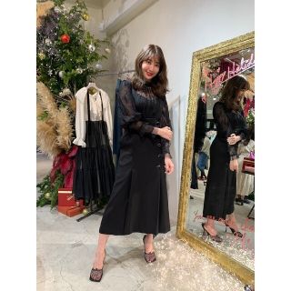 最安値挑戦! Herlipto Dress Lace-Trimmed Lace-Trimmed Bella Midi