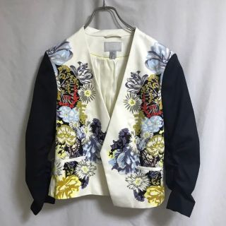 エイチアンドエム(H&M)のH&M フラワープリント　ノーカラー　ジャケット　エイチアンドエム　花柄　春秋(ブルゾン)