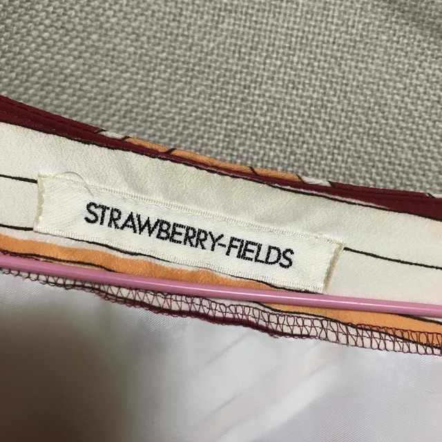 STRAWBERRY-FIELDS(ストロベリーフィールズ)のstrawberry fields ワンピース レディースのワンピース(ひざ丈ワンピース)の商品写真