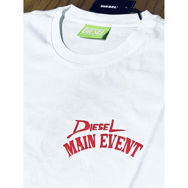 DIESEL(ディーゼル)のDIESEL  新品未使用　XSサイズ　Tシャツ　カットソー　白　ディーゼル メンズのトップス(Tシャツ/カットソー(半袖/袖なし))の商品写真