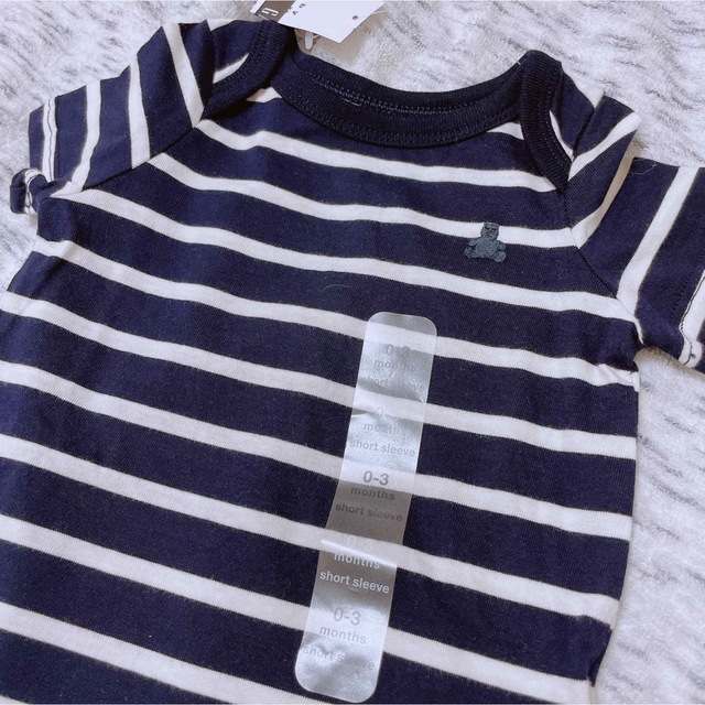 babyGAP(ベビーギャップ)の【新品】baby GAPブラナンベア ボディシャツ キッズ/ベビー/マタニティのベビー服(~85cm)(ロンパース)の商品写真