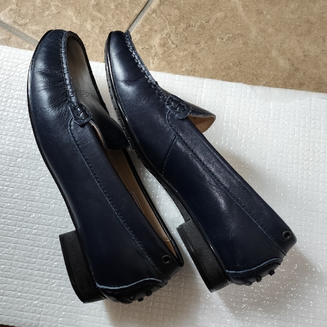 REGAL(リーガル)のkaz様専用　22.5cm　REGALリーガル紺色ネイビー　ドライビングシューズ レディースの靴/シューズ(ローファー/革靴)の商品写真