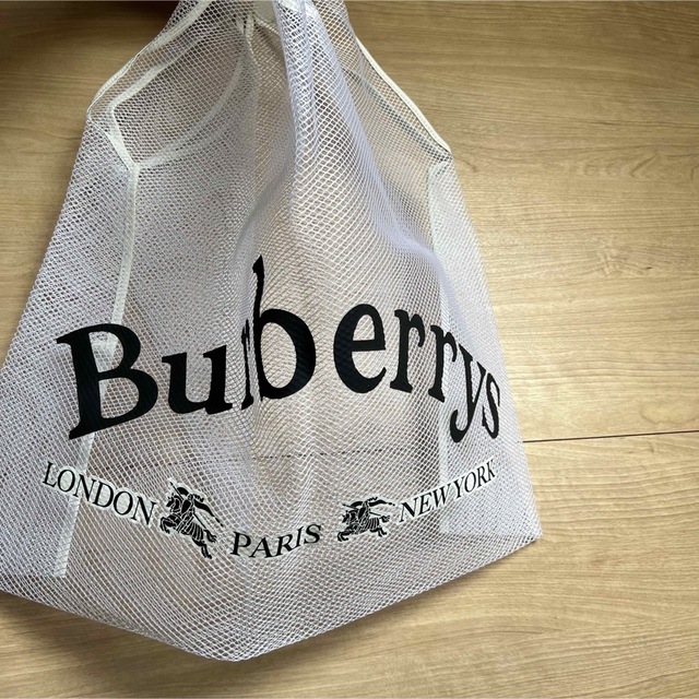 BURBERRY - 【新品未使用タグ付き】BURBERRY バーバリー 中身の BURBERRY - 【新品未使用タグ付き】BURBERRY バーバリー 中身の