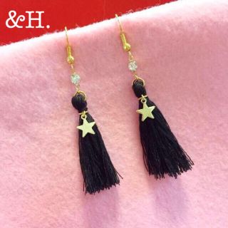 【No.27】スター&ブラックタッセル☆ピアス(ピアス)