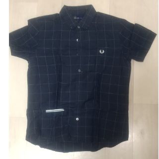 フレッドペリー(FRED PERRY)の美品　FRED PERRY 半袖シャツ ネイビー(シャツ)