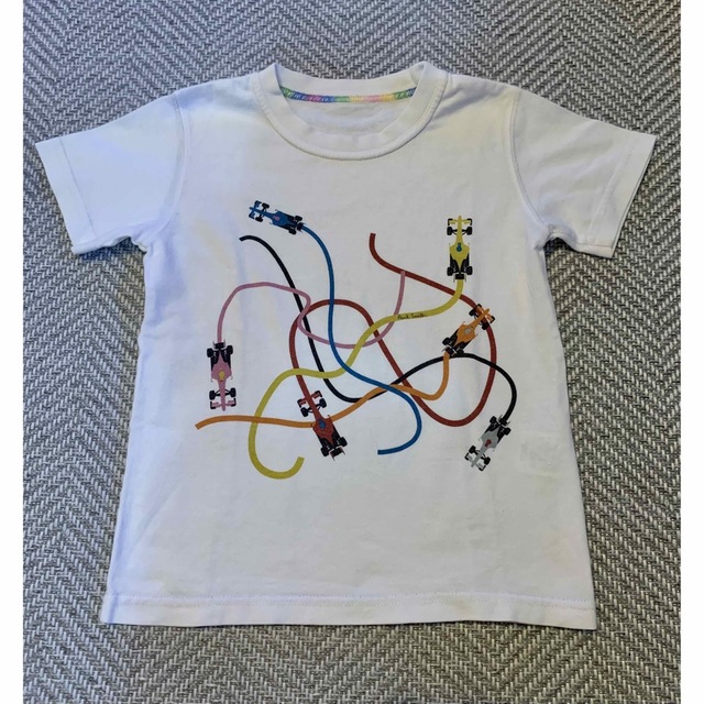 Paul Smith(ポールスミス)のにゃん様専用です！ポールスミス　車　Tシャツ　100サイズ キッズ/ベビー/マタニティのキッズ服男の子用(90cm~)(Tシャツ/カットソー)の商品写真