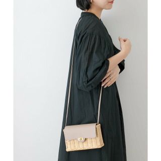 サニーレーベル(Sonny Label)の【BEIGE】スクエアショルダーバッグ(ショルダーバッグ)