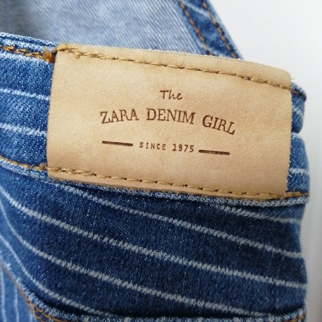 ZARA(ザラ)のオーバースカート　zara　デニム　オーバーオール　ジャンパースカート キッズ/ベビー/マタニティのキッズ服女の子用(90cm~)(スカート)の商品写真