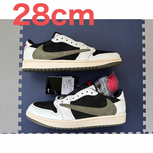 NIKE(ナイキ)の28cm NIKE AIR JORDAN 1 ナイキ Travis Scott メンズの靴/シューズ(スニーカー)の商品写真