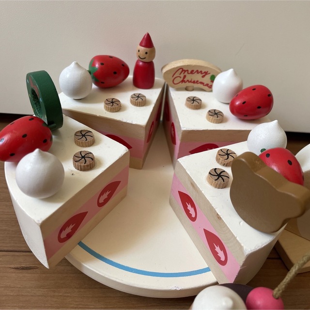 ままごと Milan ホールケーキ ミラン 木製 廃盤 クリスマス ままごと Milan ホールケーキ ミラン 木製 廃盤 クリスマス