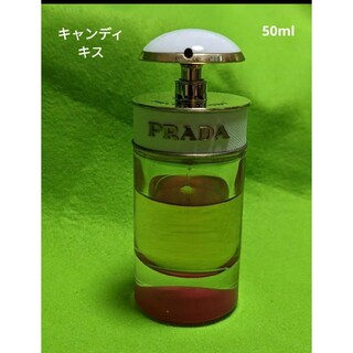 プラダ(PRADA)のプラダキャンディキスオーデパルファム50ml(香水(女性用))