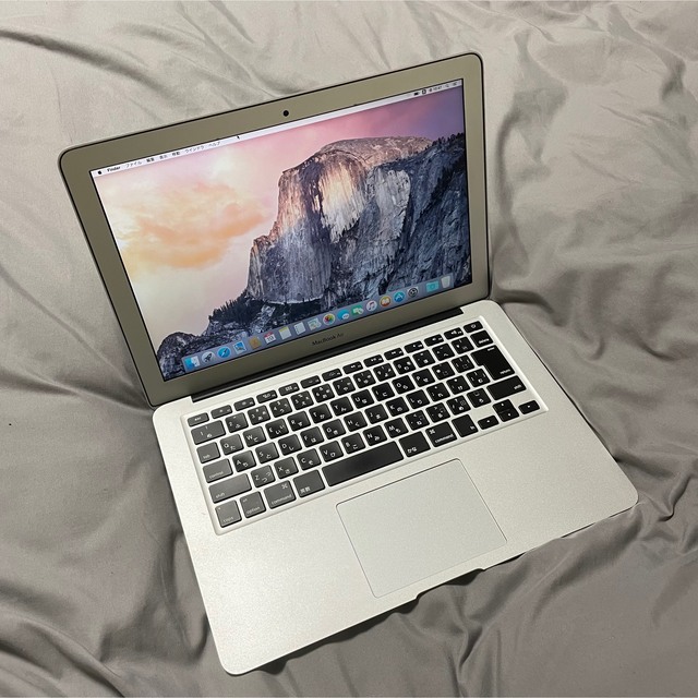MacBook Air (13-inch， Early 2015)