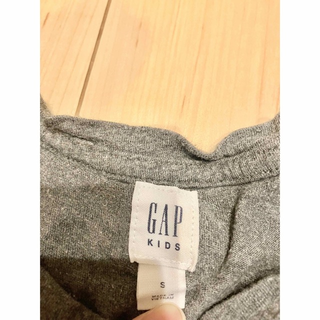 GAP Kids(ギャップキッズ)のTシャツ　GAP kids  トップス　110 120  2枚セット キッズ/ベビー/マタニティのキッズ服女の子用(90cm~)(Tシャツ/カットソー)の商品写真