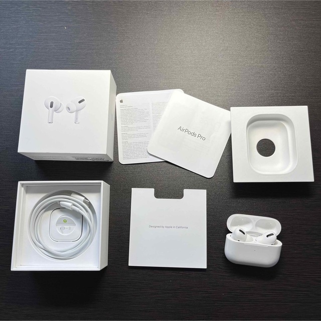 Apple(アップル)の【専用】Apple Air Pods Pro 第1世代 中古 正規品  スマホ/家電/カメラのオーディオ機器(ヘッドフォン/イヤフォン)の商品写真