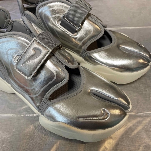 NIKE - NIKE⭐︎廃盤品アクアリフトシルバー24.5cmの通販 by ゴリ*'s