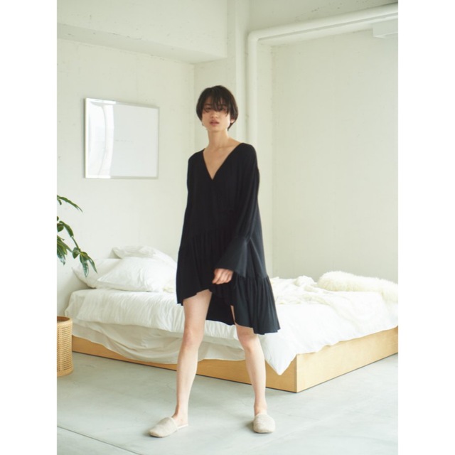Rosarymoon /Tiered Rap Room Tunic | www.pvi.ne