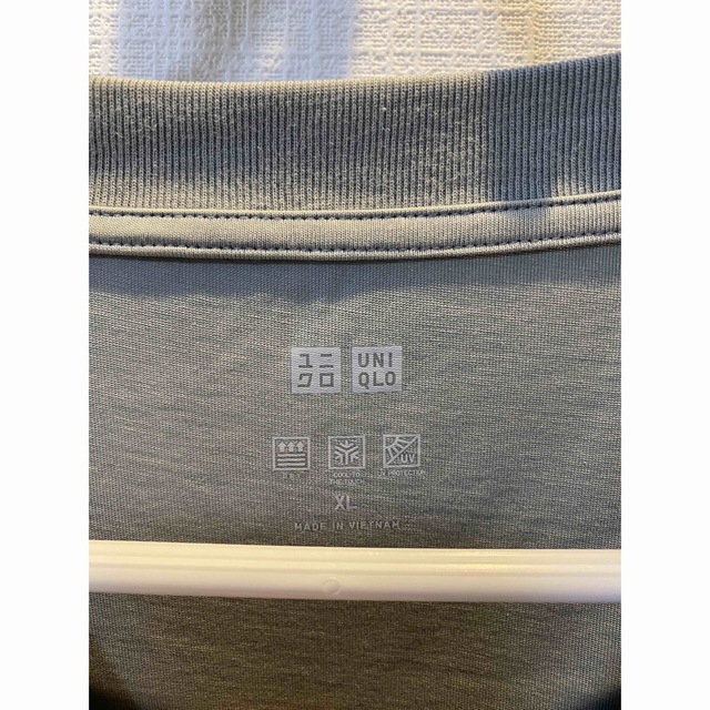 UNIQLO(ユニクロ)のエアリズムコットンUVカットクルーネックＴ（長袖）　XLサイズ メンズのトップス(Tシャツ/カットソー(七分/長袖))の商品写真