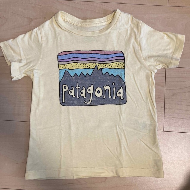 patagonia(パタゴニア)のパタゴニア　半袖Tシャツ キッズ/ベビー/マタニティのキッズ服男の子用(90cm~)(Tシャツ/カットソー)の商品写真