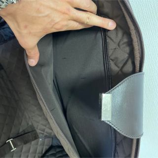 シルバー/レッド FENDIフェンディ ペカン柄キャリーバッグ 旅行鞄