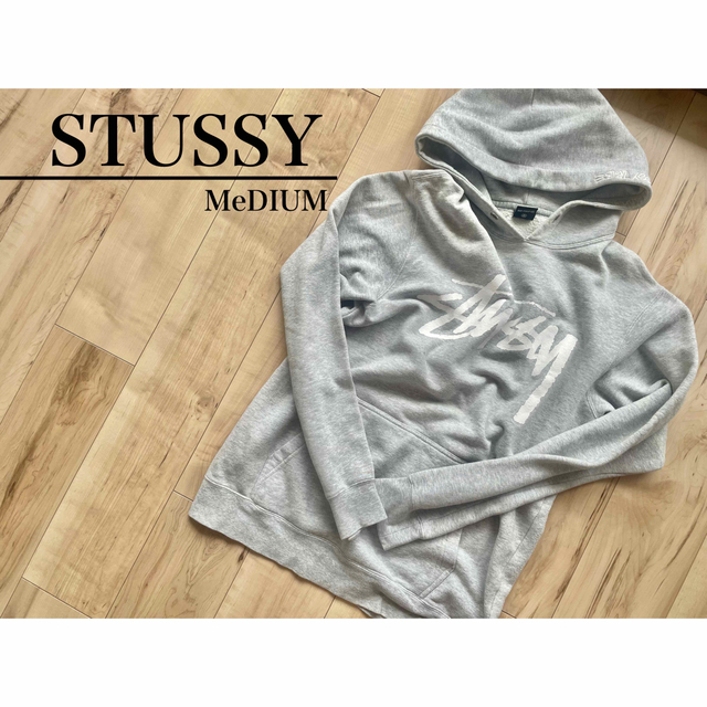 STUSSY(ステューシー)のSTUSSY ステューシー フード パーカー グレー レディースのトップス(パーカー)の商品写真