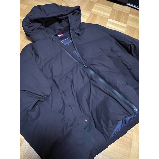 TOMMY HILFIGER(トミーヒルフィガー)のTOMY アウター　黒　XL メンズのジャケット/アウター(その他)の商品写真