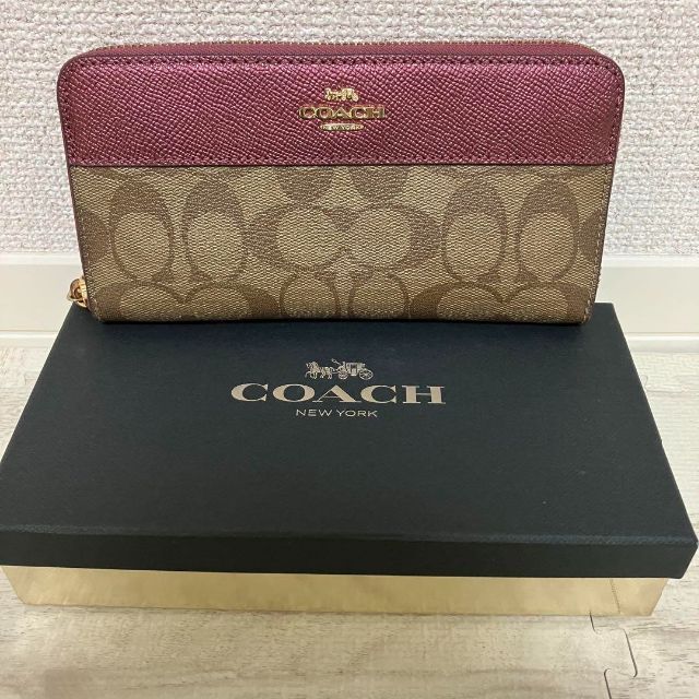 COACH(コーチ)のCOACH コーチ 長財布 レディースのファッション小物(財布)の商品写真