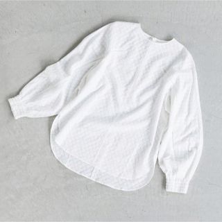 トゥデイフル(TODAYFUL)のooju Flower embroidery blouse/フラワー刺繍ブラウス(シャツ/ブラウス(長袖/七分))