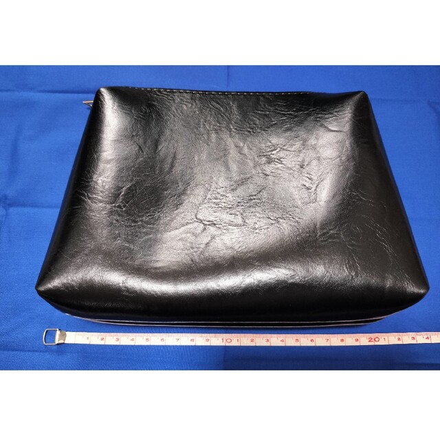 フェイクレザー ポーチ ブラック レディースのバッグ(ボディバッグ/ウエストポーチ)の商品写真