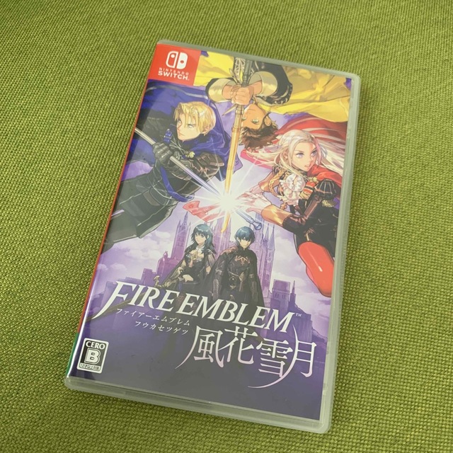 ファイアーエムブレム 風花雪月 Switch エンタメ/ホビーのゲームソフト/ゲーム機本体(家庭用ゲームソフト)の商品写真