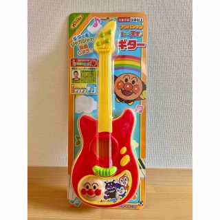 アンパンマン(アンパンマン)の【美品／送料込】アンパンマン　3歳〜　うちの子天才　ギター(楽器のおもちゃ)