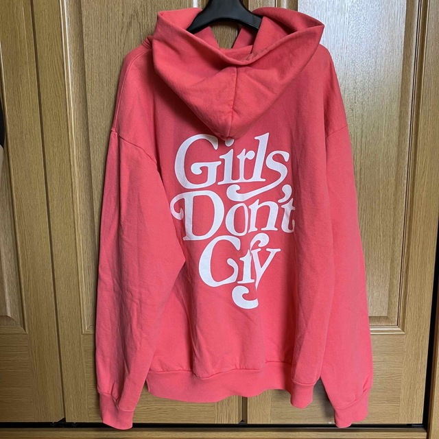 Girls Don't Cry(ガールズドントクライ)のGirls Don’t Cry   ガールズドントクライ　パーカー　Lサイズ メンズのトップス(パーカー)の商品写真