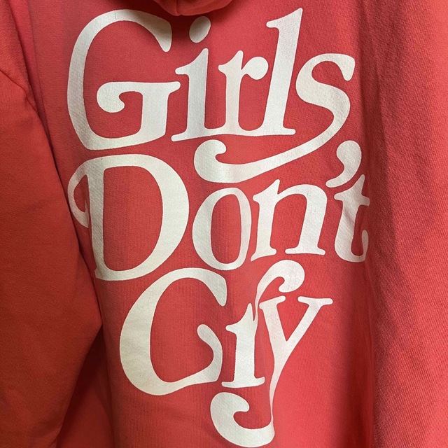 Girls don’t cry フーディ（伊勢丹コラボ）X-LARGE