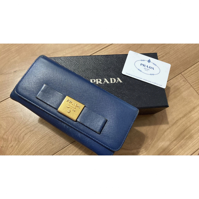 プラダ　PRADA 長財布