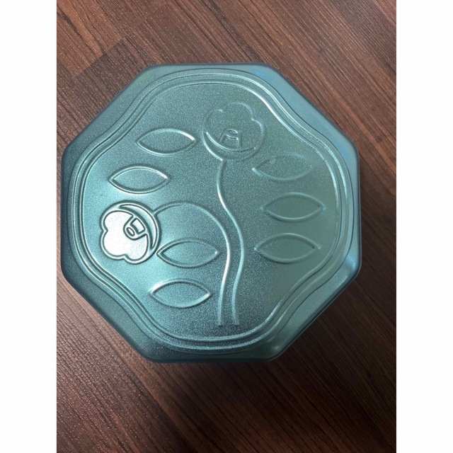 SHISEIDO (資生堂)(シセイドウ)の資生堂クッキー限定缶 新橋色 インテリア/住まい/日用品のキッチン/食器(容器)の商品写真