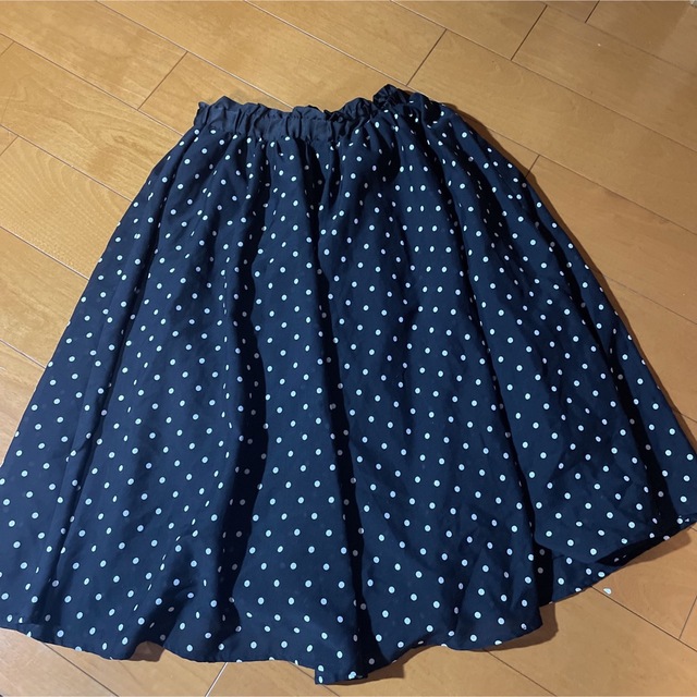 GU(ジーユー)のGU水玉模様フレアスカート キッズ/ベビー/マタニティのキッズ服女の子用(90cm~)(スカート)の商品写真