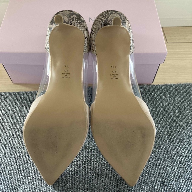 DIANA - DIANAダイアナ⭐︎パンプス⭐︎ベージュパイソン25.0の DIANA - DIANAダイアナ⭐︎パンプス⭐︎ベージュパイソン25.0の