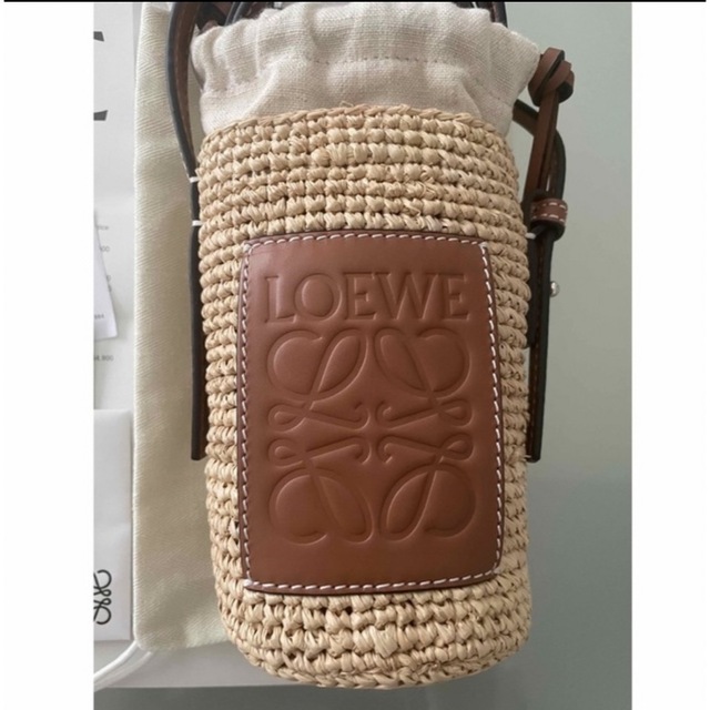 入荷中 LOEWE - LOEWE ロエベ シリンダーポケット ラフィア&カーフ