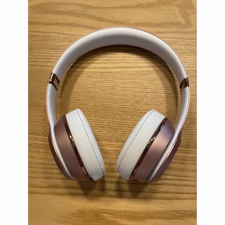 ビーツ(Beats)のBeats Solo3 Wirelessヘッドフォン - ローズゴールド(ヘッドフォン/イヤフォン)
